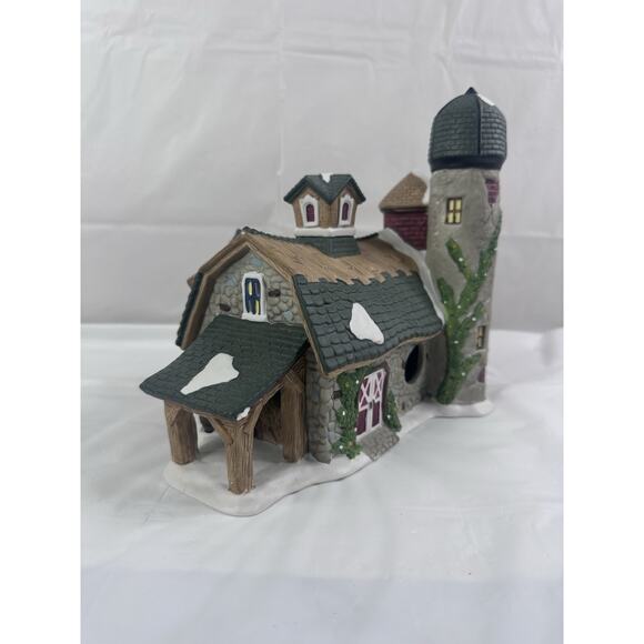 Carole Towne Collection 2000 The Olde Barn Farm Country Christmas Village - Picture 4 of 6